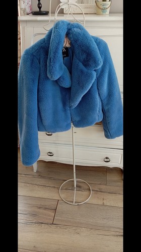 Veste courte fausse fourrure