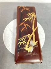 Coffret japonais Meiji en laque rouge foncé (shu urushi), décor maki-e or