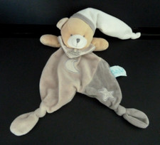 60. Doudou plat BABY NAT' OURS gris beige Luminescents lune étoile BN0138 TTBE