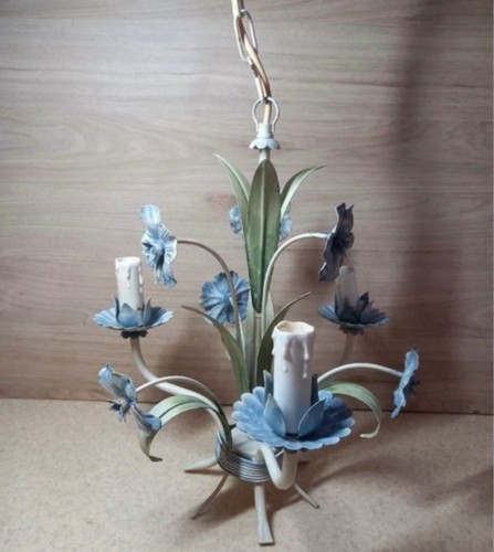 Lustre chandelier motifs
