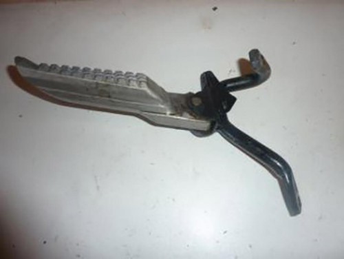 Platine repose pied - de,