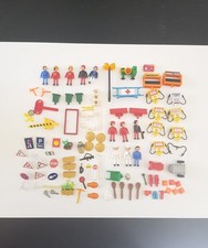 Lot Personnages Et Accessoires