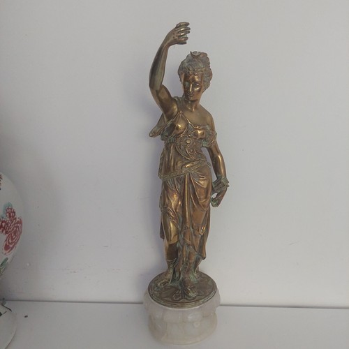Statue bronze femme - statue, a