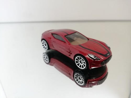 Hot wheels aston martin one - hot,