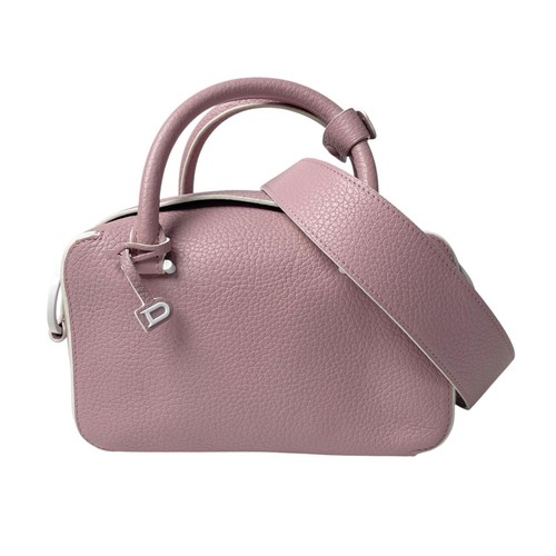 Excellent condition delvaux - excellent,