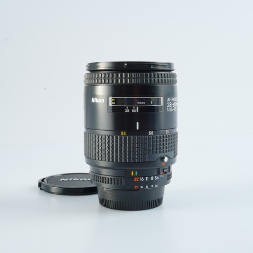 Excellent objectif zoom nikon - excellent,