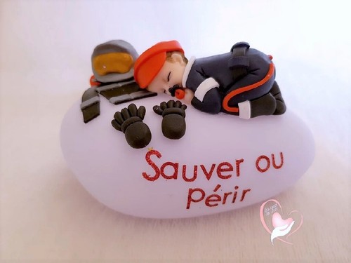 Galet lumineux bébé - , fimo