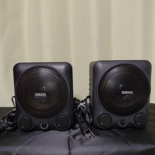 Yamaha ks10 powered monitor - powered,