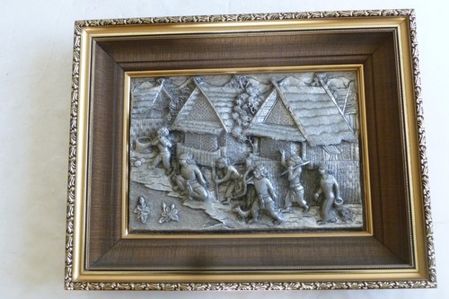 Tableau etain repousse - en,