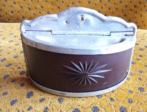 Ancien cendrier applique - ancien,