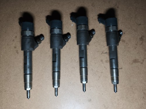 Injecteurs bosch 8200606383 - 4,