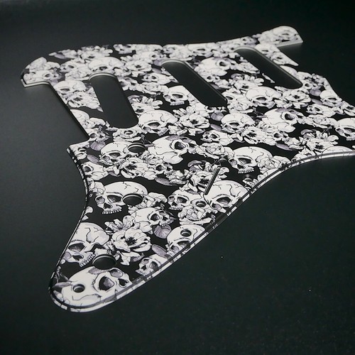 Pickguard fender strat - pickguard, •