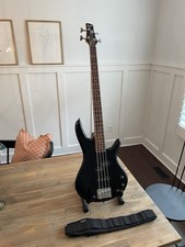 Ibanez GIO Soundgear Black GSR 200 4-String Electric Bass Guitar Right Hand