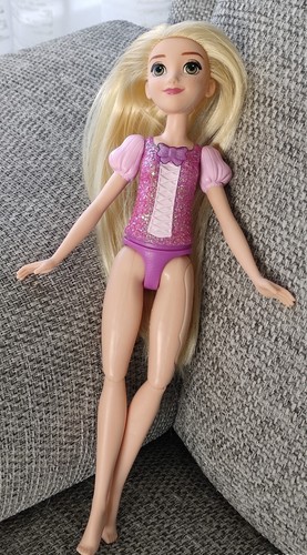 Poupee disney chantante - poupee,