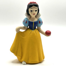 Mini figurine rétro blanche