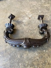 Ancienne grosse poignée de porte d'entrée en fonte