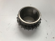 UN PIGNON DIVERS MOTEUR POUR