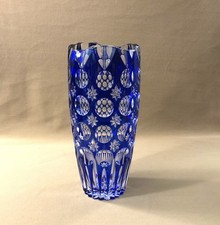 vase en cristal doublé bleu