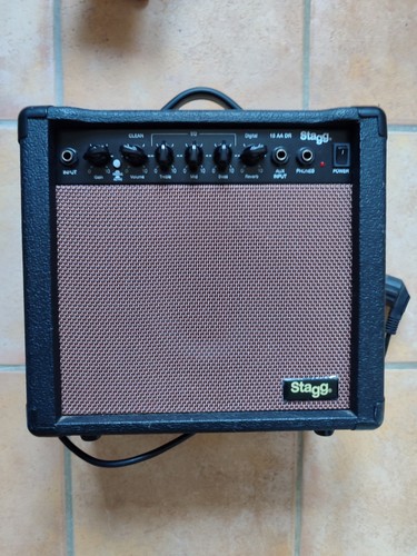Ampli stagg - ampli,