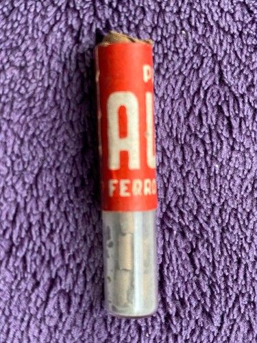 Tube pierres briquet de - pierres,