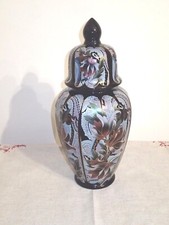 Vase avec couvercle de la