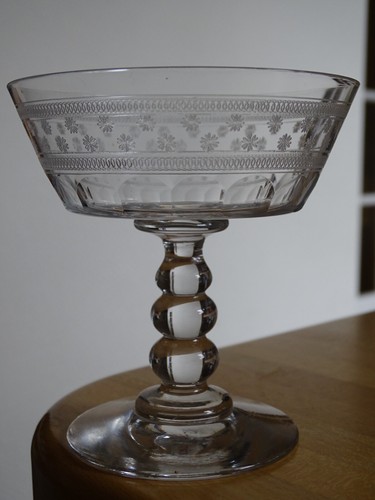 Ancienne coupe champagne - a,