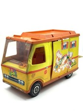 1974 BARBIE CARAVAN COUNTRY CAMPER PLAYSET # PA