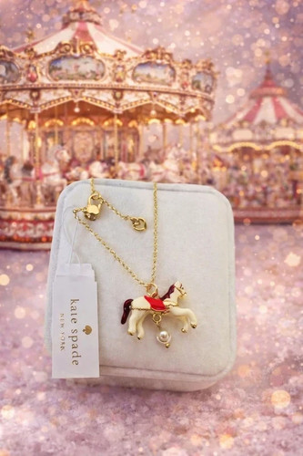 Collier vintage carrousel - 🎠,