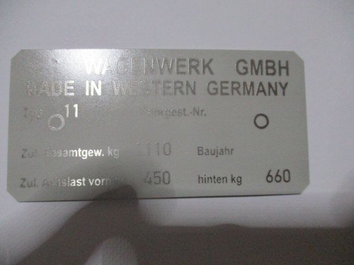 Plaque identification pour - plaque,