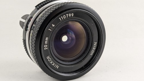 Objectif nikon nikkor 20mm - objectif,