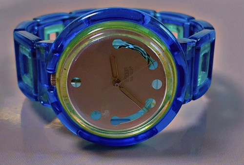 Belle montre swatch pop - montre,