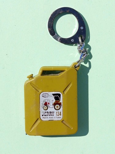 Porte clés jerrycan - jerrycan, jerry