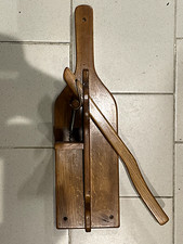 Ancien TIRE BOUCHON mural