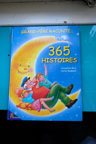 Livre contes grand - livre,