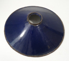 Ancien luminaire industriel