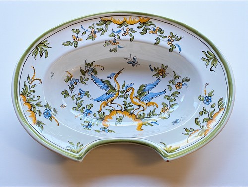 Plat barbe faïence de - plat, en