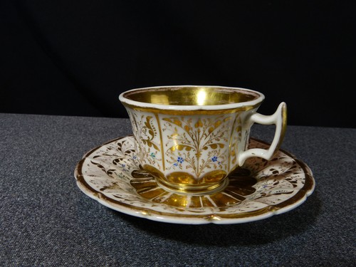 Tasse sous ancienne - tasse, sous-tasse