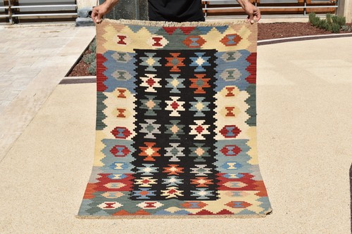 Tapis jaune laine - en, primitive