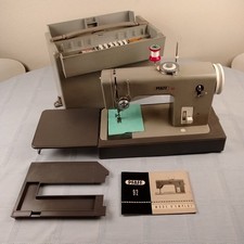 Machine à coudre PFAFF 92