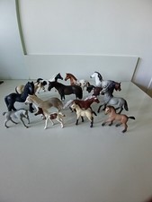 LOT  DE 14 FIGURINES CHEVAUX SCHLEICH ( LOT 2 )