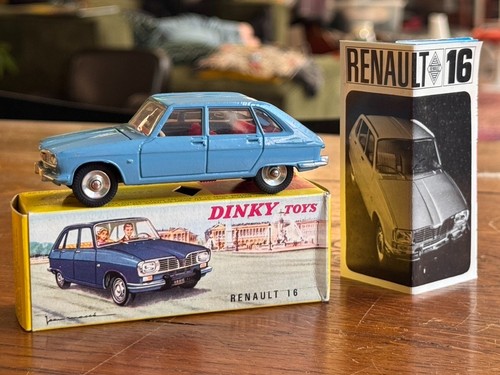 Dinky toys 537 - 537, renault