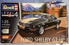 MAQUETTE 1/25 REVELL FORD