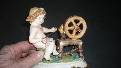 Statuette ancienne fillette - statuette,