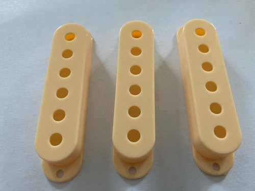 Stratocaster pick cover - pick,