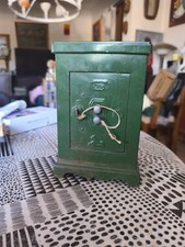 ANCIEN COFFRE FORT TIRE LIRE