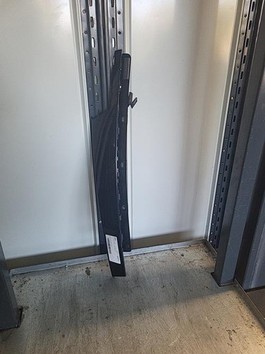 Garniture porte avant - , gauche