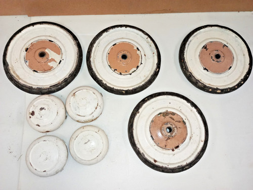 Roues acier avec pneus jouet - acier,