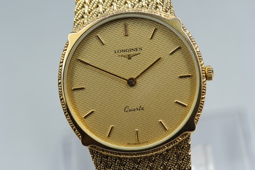 Presque comme neuve montre - comme, neuve]