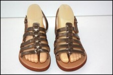 LES TROPEZIENNES  Sandales