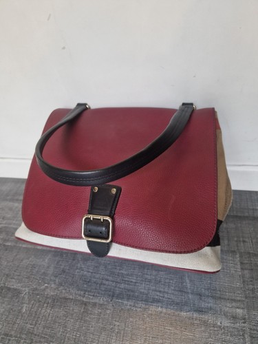 Sac burberry porté épaule - sac,